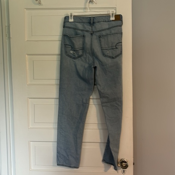 American Eagle Outfitters Hi Rise Tomgirl Distressed Jean - Picture 3 of 5